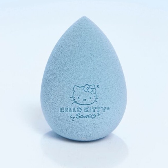 🎄🎀 Hello Kitty Makeup Sponge - Picture 4 of 7